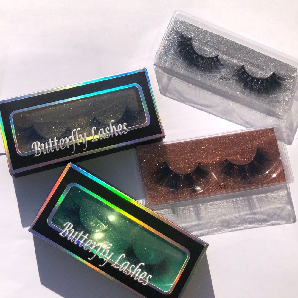Mink Eyelashes , 10 different styles available. No shipping fee